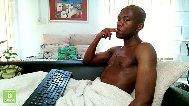 iCrushYenu online show from December 4, 9:51 am