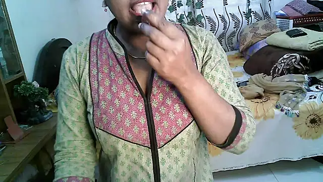 esita 1212 online show from February 18, 10:49 am