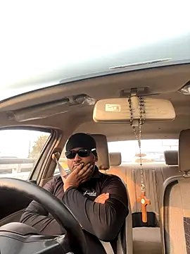 Dick 6inches online show from November 3, 3:19 am