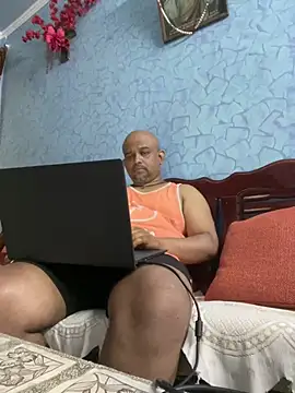 Dick 6inches online show from March 18, 3:04 pm