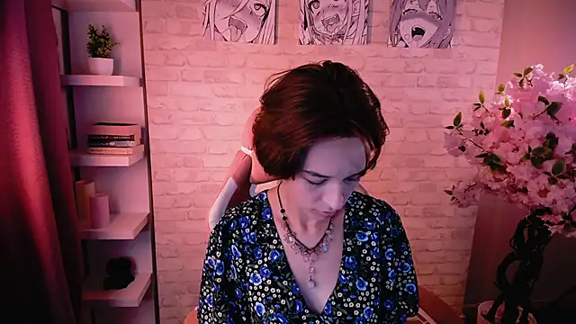 Snapshot of VivianLy_ chatting on September 10, 11:10 am VivianLy online show from September 10, 11:10 am