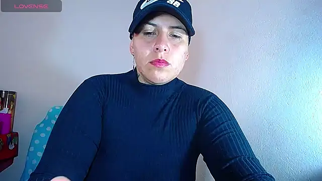 Snapshot of Yessi_rousse chatting on December 28, 3:26 pm Yessi rousse online show from December 28, 3:26 pm