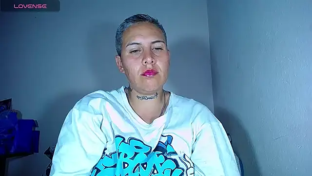 Snapshot of Yessi_rousse chatting on February 12, 7:13 am Yessi rousse online show from February 12, 7:13 am