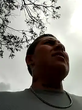 Snapshot of Yessi_rousse chatting on February 19, 5:38 pm Yessi rousse online show from February 19, 5:38 pm