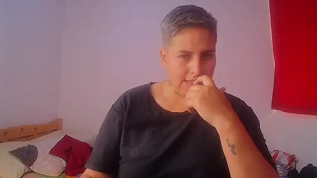 Snapshot of Yessi_rousse chatting on October 6, 8:06 pm Yessi rousse online show from October 6, 8:06 pm