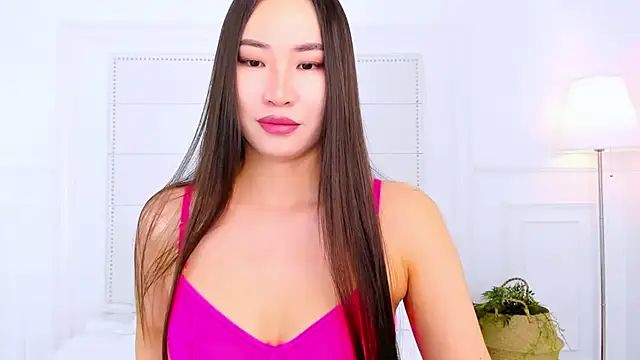 NaomiYuu online show from November 10, 2:21 am