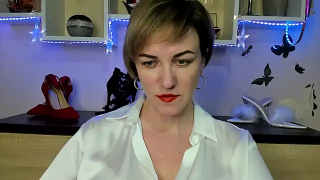 feliziaDesire online show from February 17, 7:10 pm