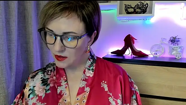 feliziaDesire online show from October 7, 12:57 pm