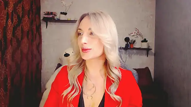 MillaXQueen online show from February 17, 2:37 pm