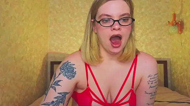 Hottie Jane online show from June 6, 7:02 am