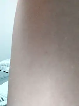 Snapshot of Yassmina11 chatting on October 1, 2:23 pm Yassmina11 online show from October 1, 2:23 pm