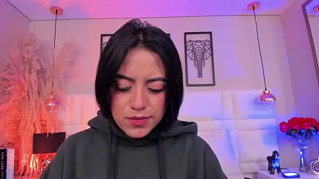 Rebeca jones online show from November 21, 12:15 pm