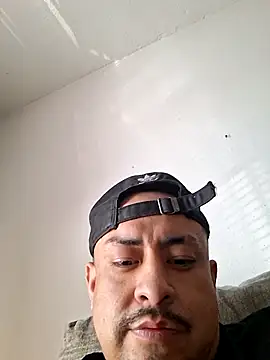 hungpenis210 online show from January 6, 9:18 pm