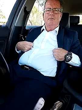 stiffandlubedxh online show from April 21, 2:51 am