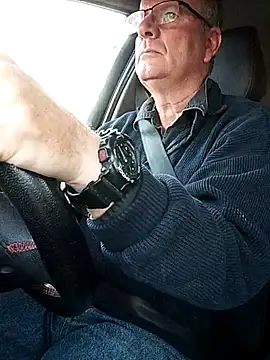 stiffandlubedxh online show from April 23, 9:17 pm