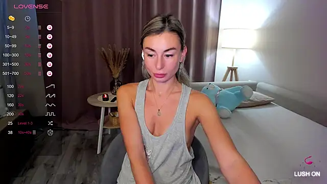 DannaEvan online show from December 5, 3:37 am