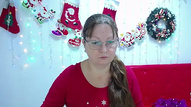 VanessaHotts online show from December 28, 6:17 am