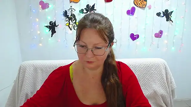 VanessaHotts online show from March 12, 12:26 pm