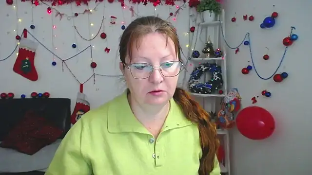 VanessaHotts online show from December 15, 6:06 am