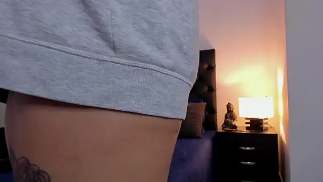 Snapshot of Jenny_Carters chatting on December 28, 10:58 am Jenny Carters online show from December 28, 10:58 am