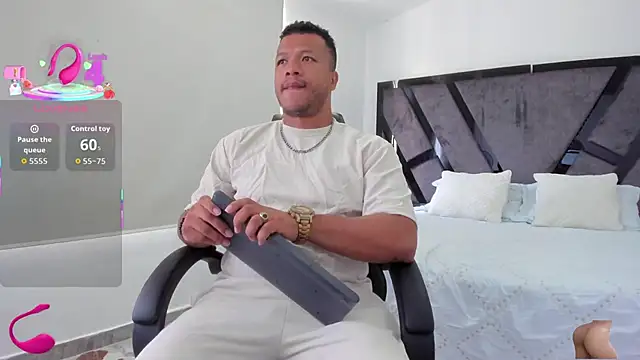 AnnieAndStefan online show from October 22, 1:55 pm