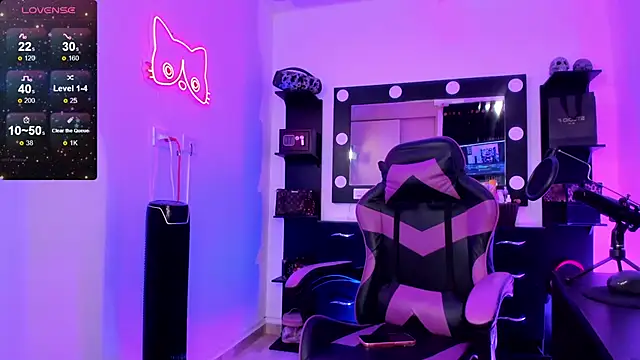 miss kitty online show from February 26, 8:19 pm