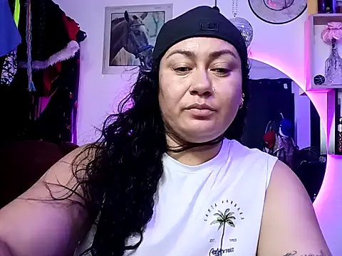 AliceFox Milf online show from March 29, 5:29 am