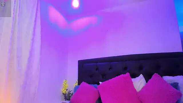 lonely shewolf online show from March 8, 7:09 pm