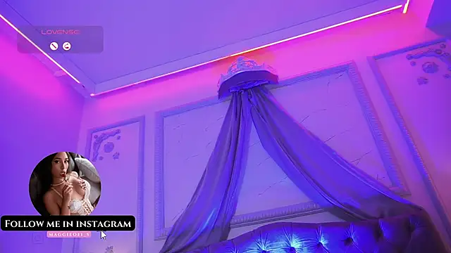 Snapshot of maggietime chatting on February 26, 11:48 pm maggietime online show from February 26, 11:48 pm