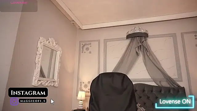Snapshot of maggietime chatting on September 10, 8:53 pm maggietime online show from September 10, 8:53 pm