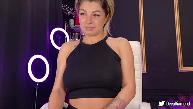 DeeaDiamondd online show from March 22, 7:42 pm