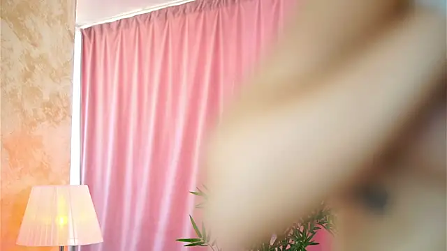 ArtTeasee online show from January 23, 12:30 pm