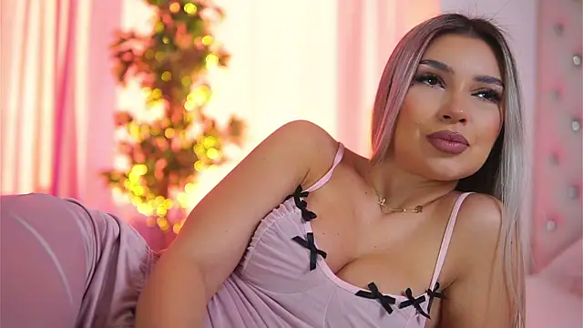 ArtTeasee online show from February 14, 9:24 am