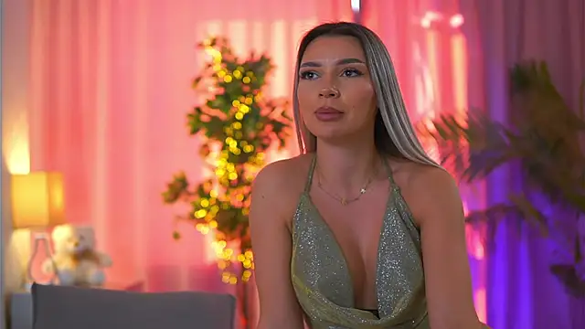 ArtTeasee online show from March 22, 1:19 pm