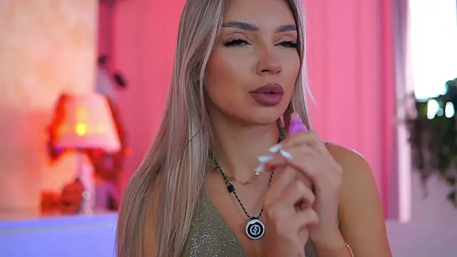 ArtTeasee online show from November 3, 9:32 am