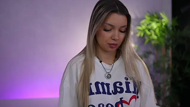 ArtTeasee online show from April 1, 5:30 am