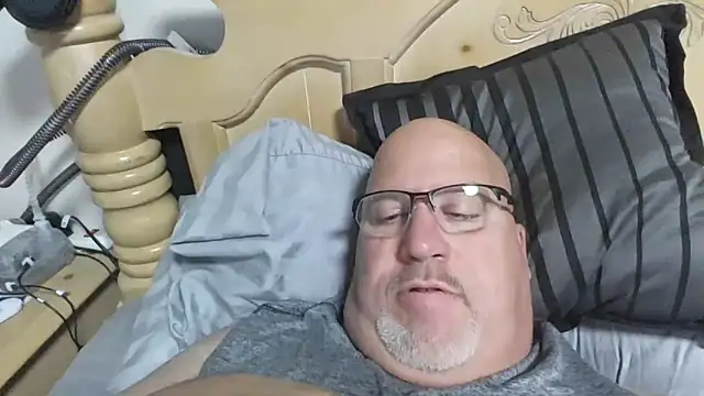 Bigbear0563 online show from November 14, 5:39 am