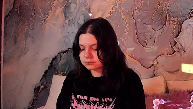 Snapshot of Mey_moon chatting on November 16, 4:01 pm Mey moon online show from November 16, 4:01 pm