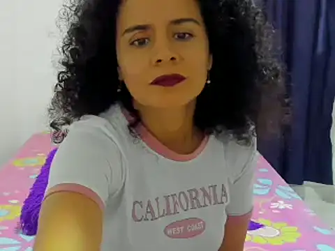 Snapshot of Sami_Hotie1 chatting on December 16, 9:31 pm Sami Hotie1 online show from December 16, 9:31 pm