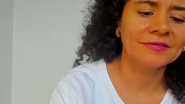 Snapshot of Sami_Hotie1 chatting on September 18, 8:44 pm Sami Hotie1 online show from September 18, 8:44 pm