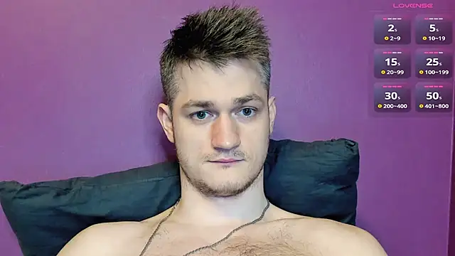 Snapshot of freddy_prett chatting on January 27, 9:33 pm freddy prett online show from January 27, 9:33 pm