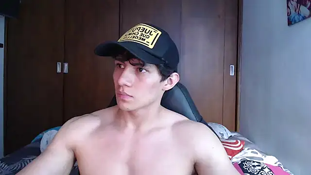 aresholland online show from December 18, 6:57 pm