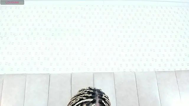 Snapshot of KiaraBrownn chatting on December 10, 6:17 pm KiaraBrownn online show from December 10, 6:17 pm