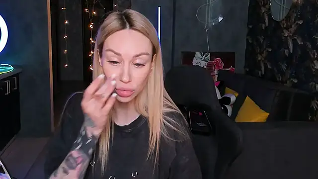 Blckmirrorr online show from November 19, 12:05 pm