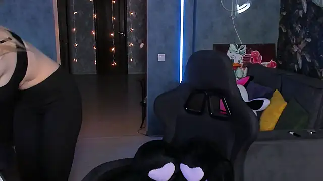 Blckmirrorr online show from February 15, 2:47 pm