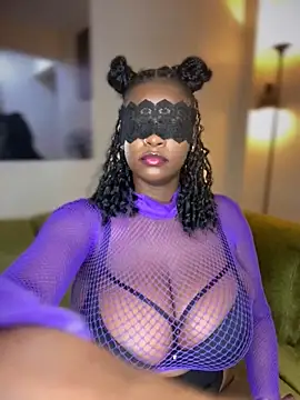 Snapshot of Sexy_panda69 chatting on May 17, 1:40 pm Sexy panda69 online show from May 17, 1:40 pm