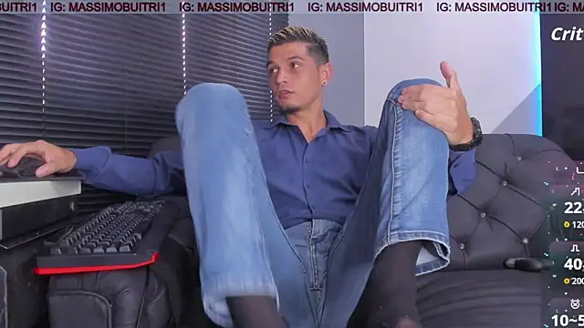 massimo g online show from February 4, 9:20 pm