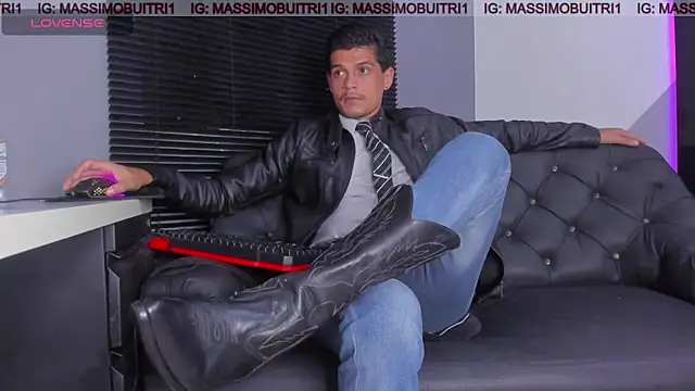 massimo g online show from April 22, 1:41 am