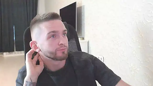 Snapshot of Marselle_Laker chatting on January 10, 8:29 am Marselle Laker online show from January 10, 8:29 am