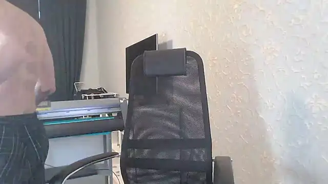 Snapshot of Marselle_Laker chatting on February 5, 6:13 am Marselle Laker online show from February 5, 6:13 am